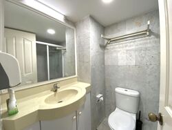 International Plaza (D2), Apartment #584937671